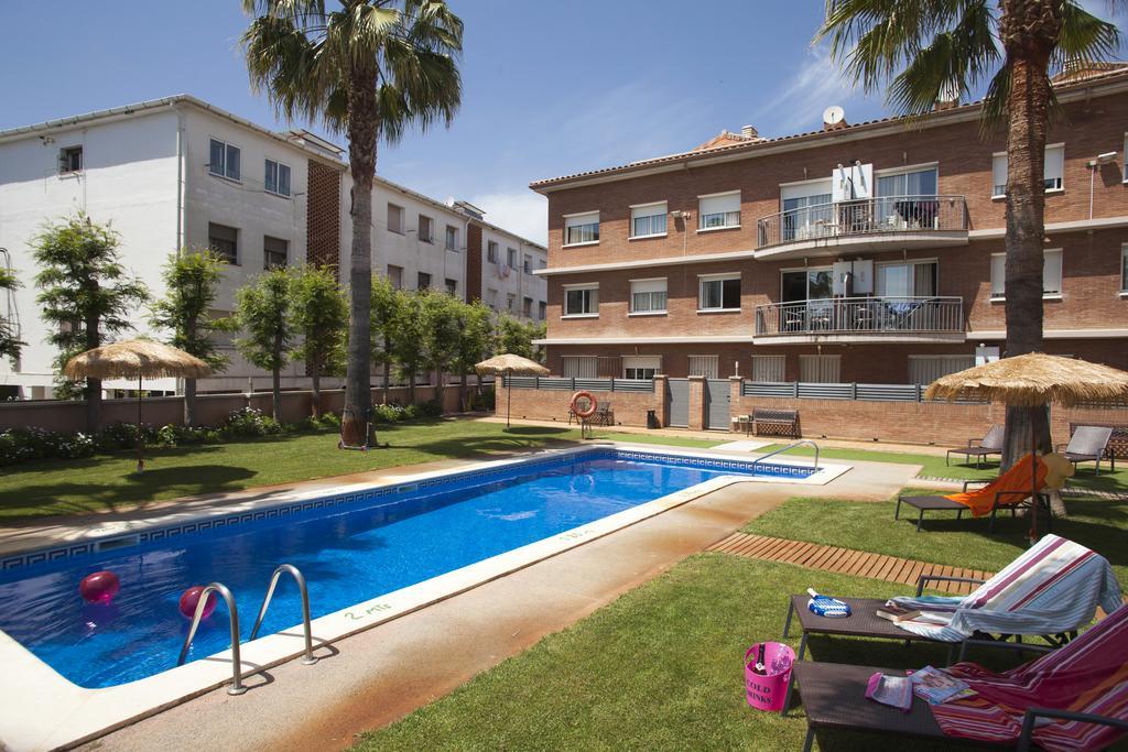 Velor Apartamentos Turisticos Castelldefels Kültér fotó